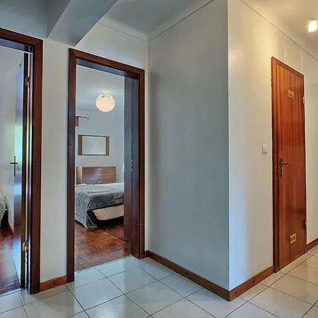 Apartament Cristo Rei Gaerten By Interhome