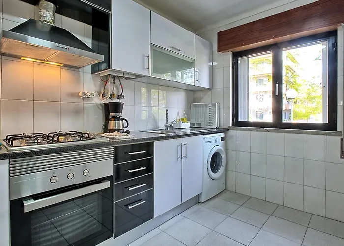 Cristo Rei Gaerten By Interhome Apartment